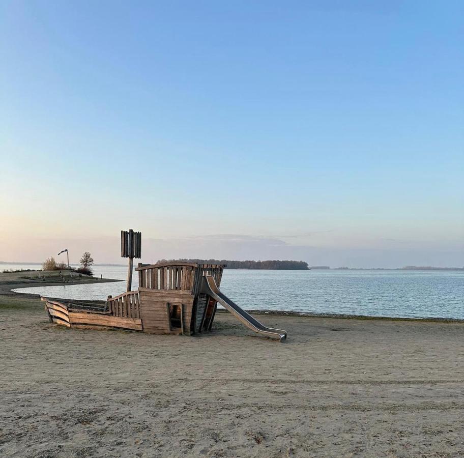 Traum Ferienhaus Mit Dachterrasse Am Veluwemeer Hulshorst Kültér fotó